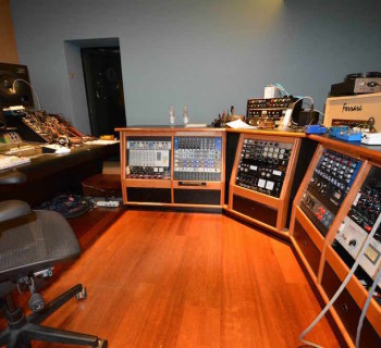 Over studio recording ferrara cento audio pro outboard rack analog hardware audiofader stadio umberto tozzi saverio grandi