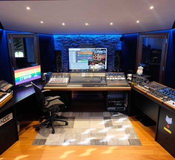 Kalimba Studio recording mix analog outboard hardware