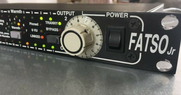 AD7110KN – Attenuatore Audio Digitalmente Controllato, ADI, DIP16, 1 Pz, Nuovo