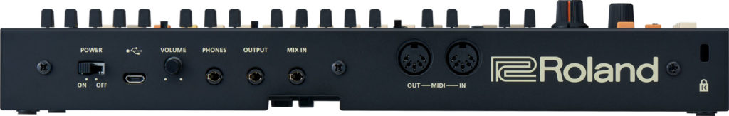 Test: Roland JU-06A, due in uno - Audiofader - RecMixMasterSoundDesign