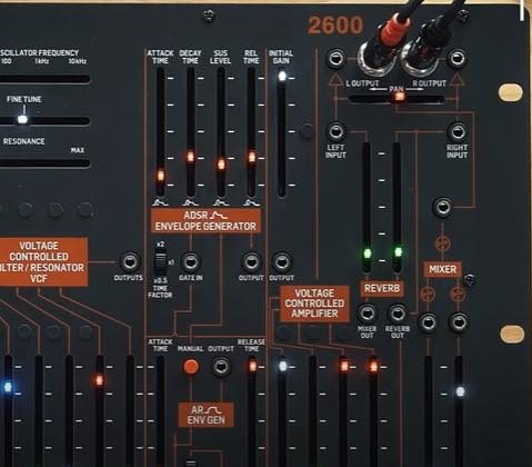 Behringer 2600 hardware modular sintetizzatore synth arp audiofader