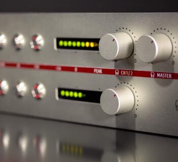 Neumann V-402 hardware preamp mic rec studio pro test review recensione rack audiofader exhibo luca pilla