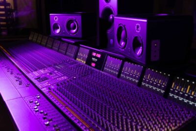 Harvey Mason Media ssl duality fuse console mixer mix rec banco midiware audiofader
