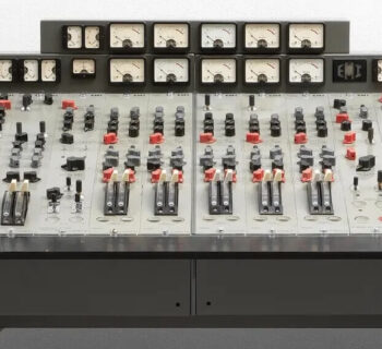 emi tg12345 mk i mixing console asta bonhams knightsbridge 1.9 millioni di sterline abbery road studios the beatles abbey road album news audiofader,com