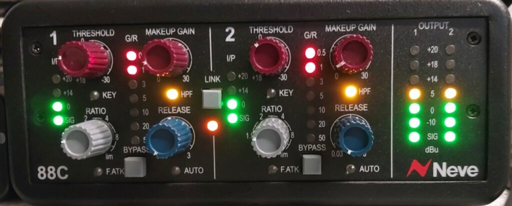 Neve 88C review recensione opinion VR console Luca Pilla 88M audiofader