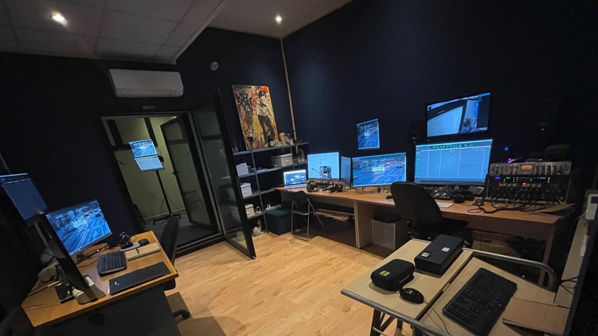 angela paoletti local transit intervista audiofader luca pilla