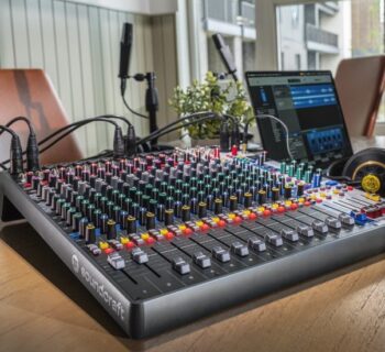 soundcraft signature plus mixer analogico review recensione test opinion luca pilla audiofader